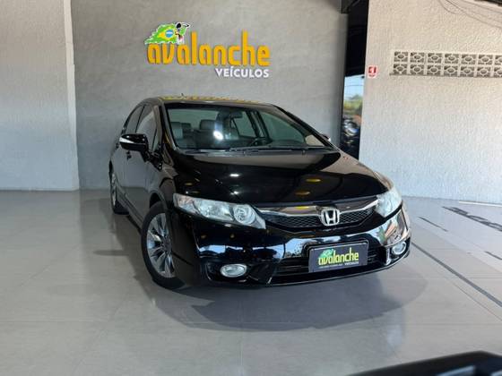 HONDA CIVIC 1.8 LXL 16V FLEX 4P AUTOMÁTICO HONDA CIVIC 1.8 LXL 16V FLEX 4P AUTOMÁTICO